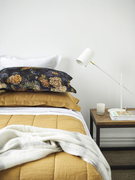 Cinnamon Linen Quilt