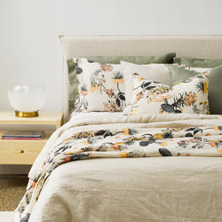 Attenborough Linen Throw – Thread Design