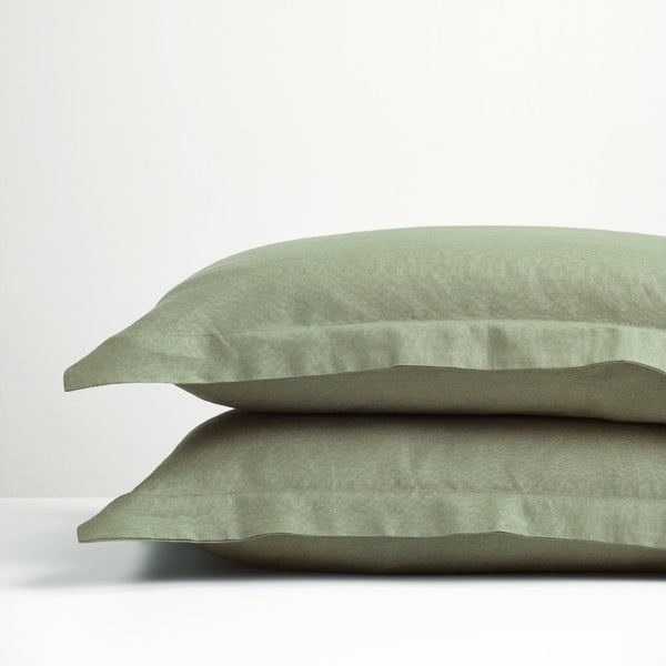 [complete the look] forest green duvet