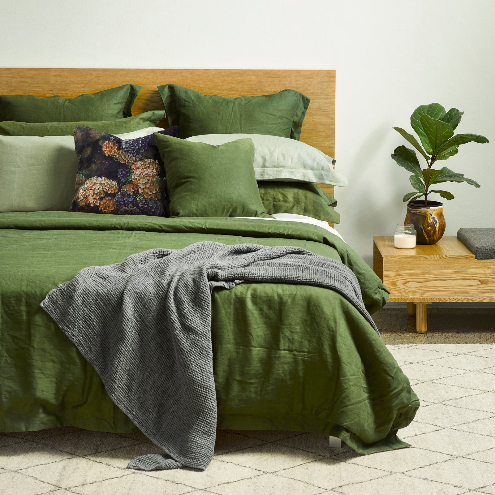 Hydrangea Cushion Thread Design